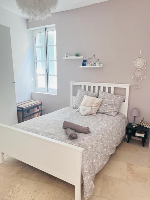 La Belle De L'Isle Villa ภายนอก รูปภาพ